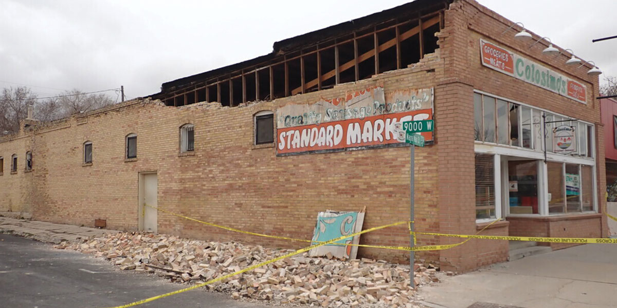 Structural damage to a store in downtown Magna caused by the 2020 M5.7
