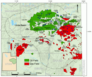The Uinta Basin of eastern Utah showing oil and gas fields. The number of produced-water disposal wells is shown in parentheses near field names, those fields with enhanced-oil-recovery (waterflood) projects are labeled in blue, and locations of evaporation ponds are represented by blue squares.